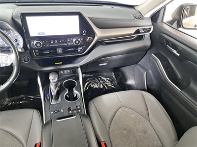 2023 Toyota Highlander Hybrid Bronze Edition