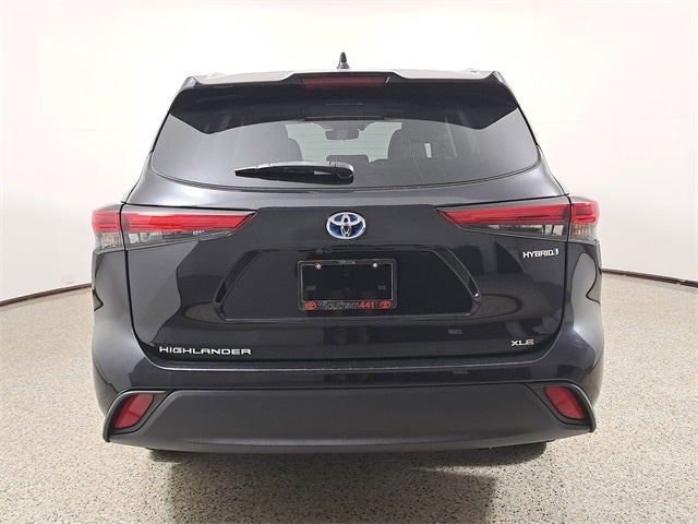2023 Toyota Highlander Hybrid Bronze Edition