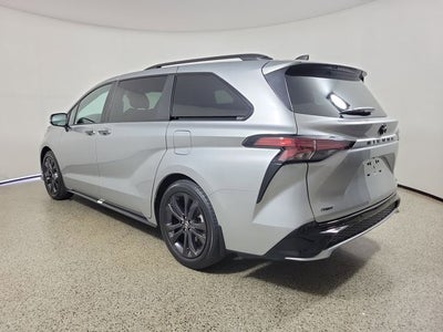 2025 Toyota Sienna XSE 7 Passenger