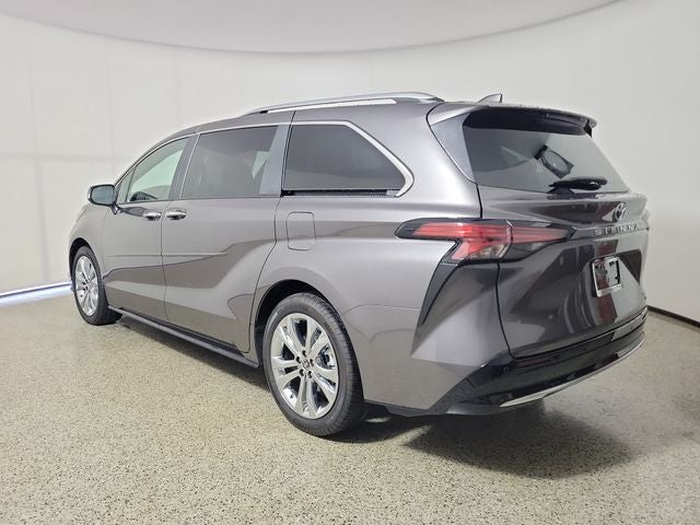 2023 Toyota Sienna Platinum 7 Passenger