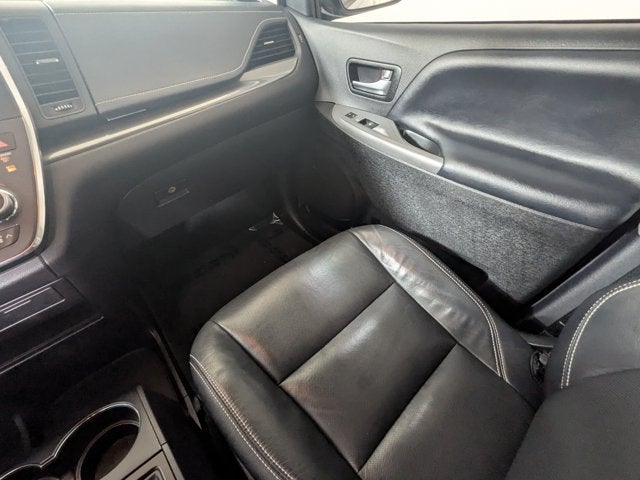 2019 Toyota Sienna SE AWD 7-Passenger