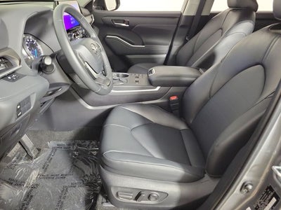 2026 Toyota Highlander Hybrid XLE