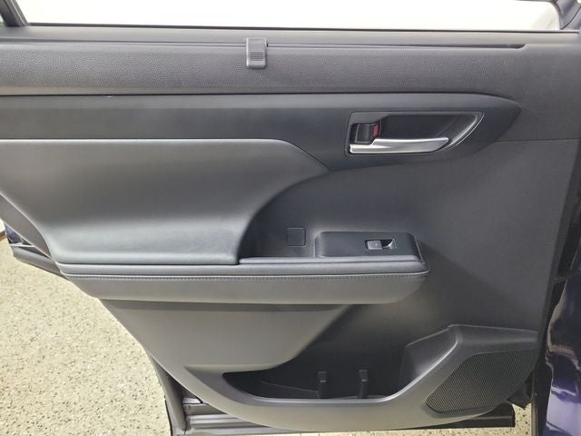 2025 Toyota Highlander XLE