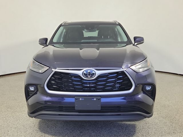 2025 Toyota Highlander XLE