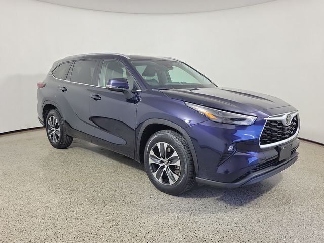2025 Toyota Highlander XLE