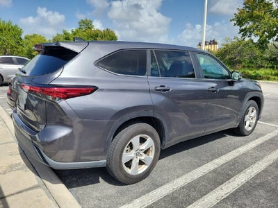 2023 Toyota Highlander LE