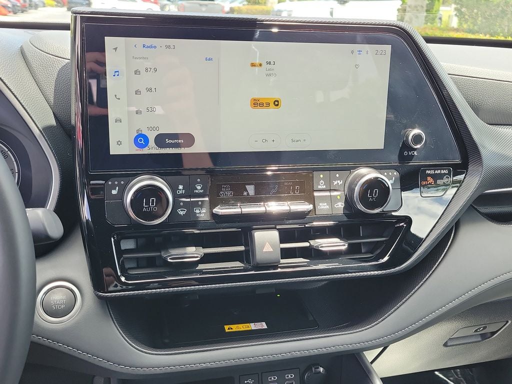 2025 Toyota Highlander XSE