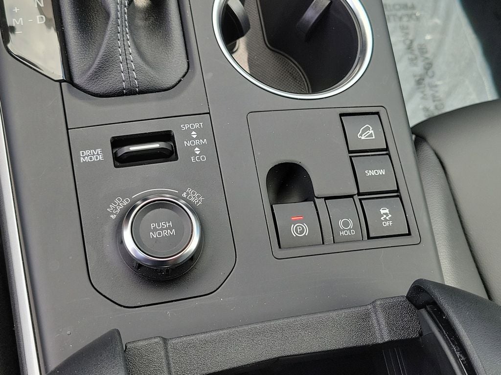 2025 Toyota Highlander XSE