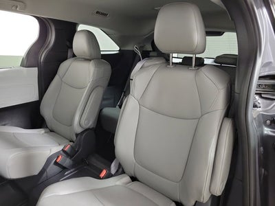 2025 Toyota Sienna XLE 8 Passenger