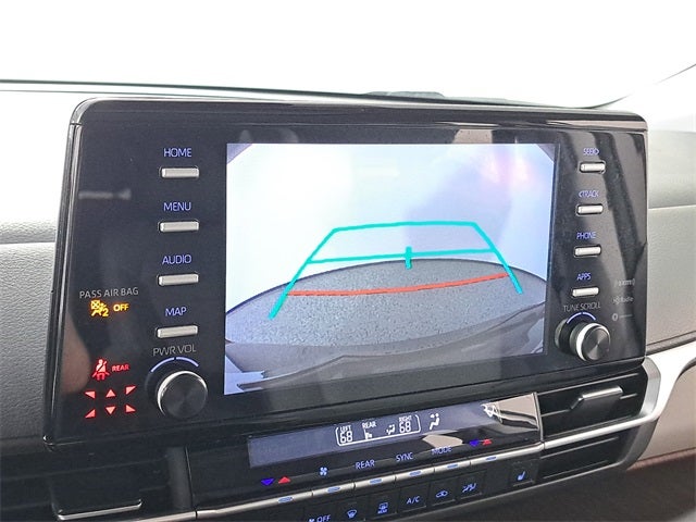 2024 Toyota Sienna XLE 8 Passenger