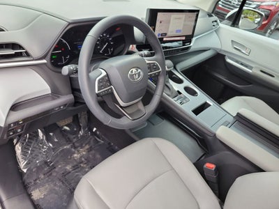 2025 Toyota Sienna XLE 7 Passenger