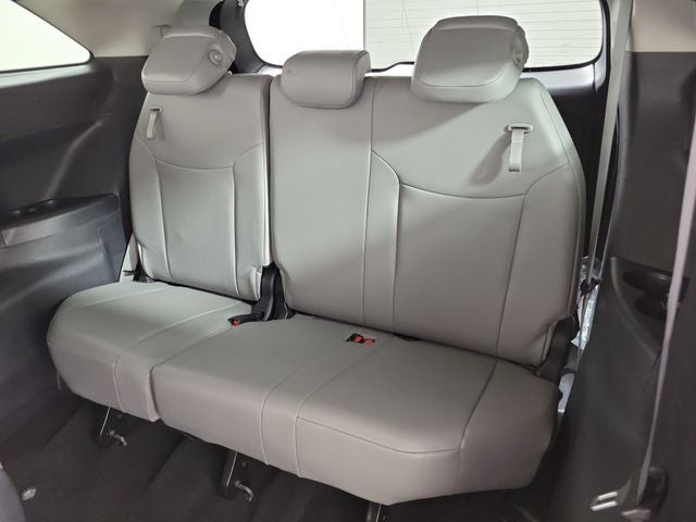 2025 Toyota Sienna XLE 8 Passenger