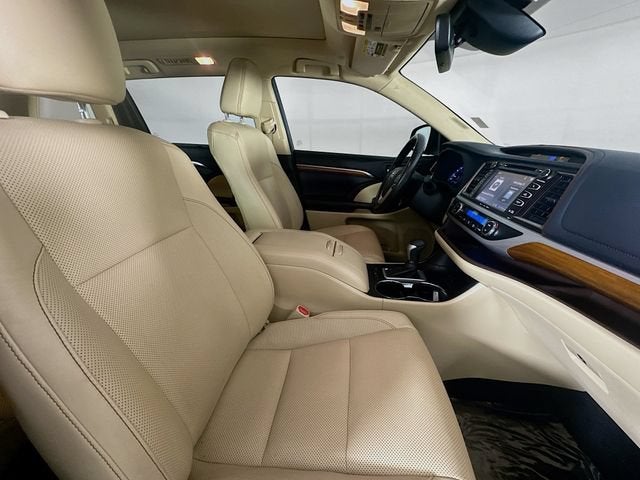 2019 Toyota Highlander Limited Platinum