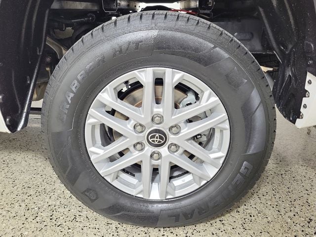 2022 Toyota Tundra SR5