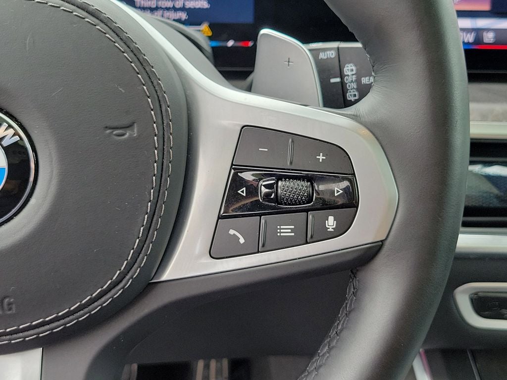 2025 BMW X7 xDrive40i M
