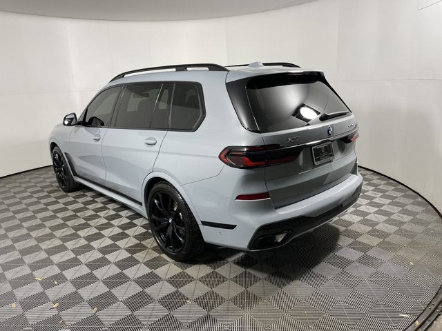 2025 BMW X7 xDrive40i