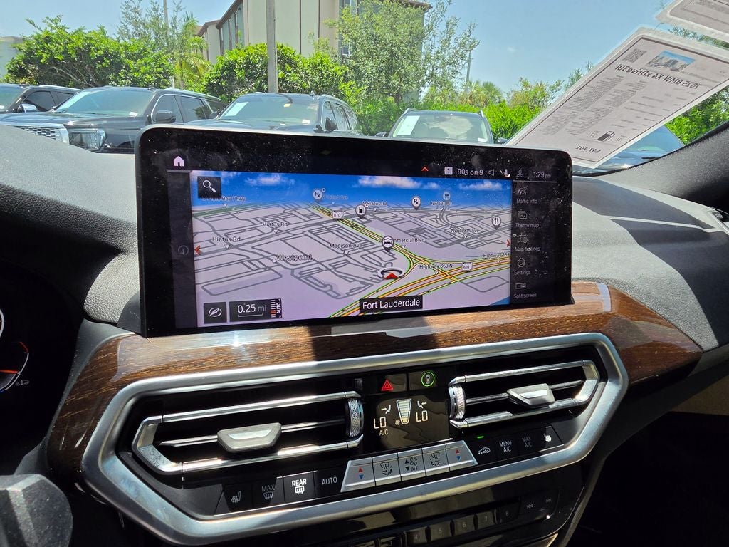 2025 BMW X4 xDrive30i