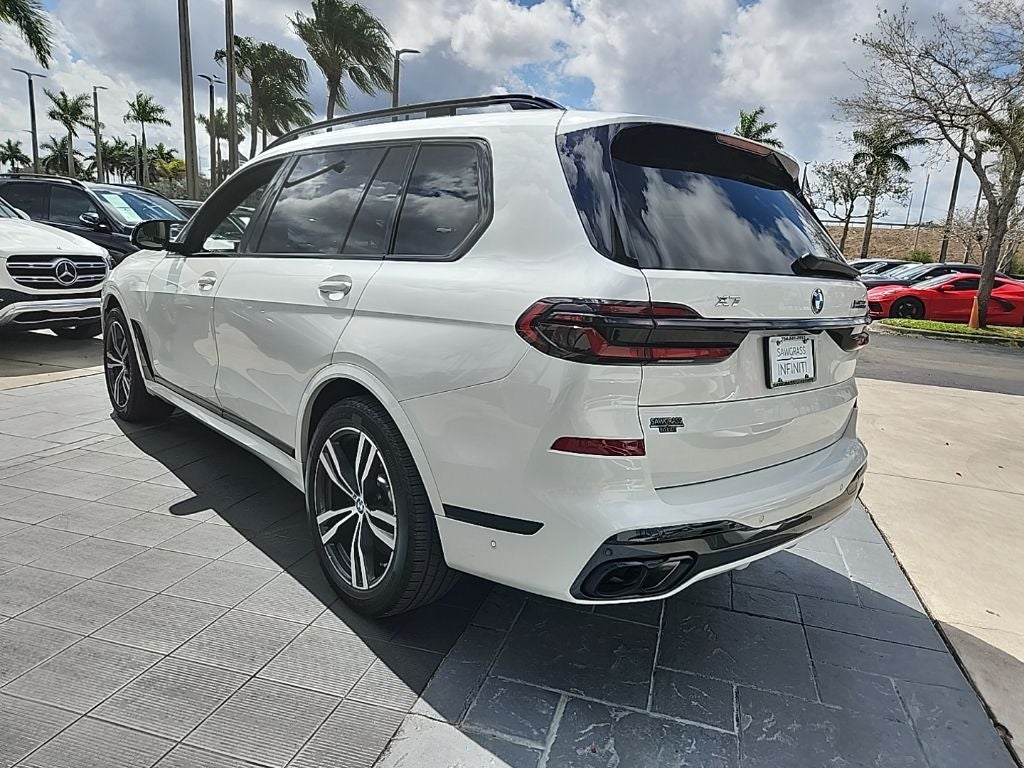 2024 BMW X7 M60i