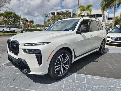 2024 BMW X7 M60i