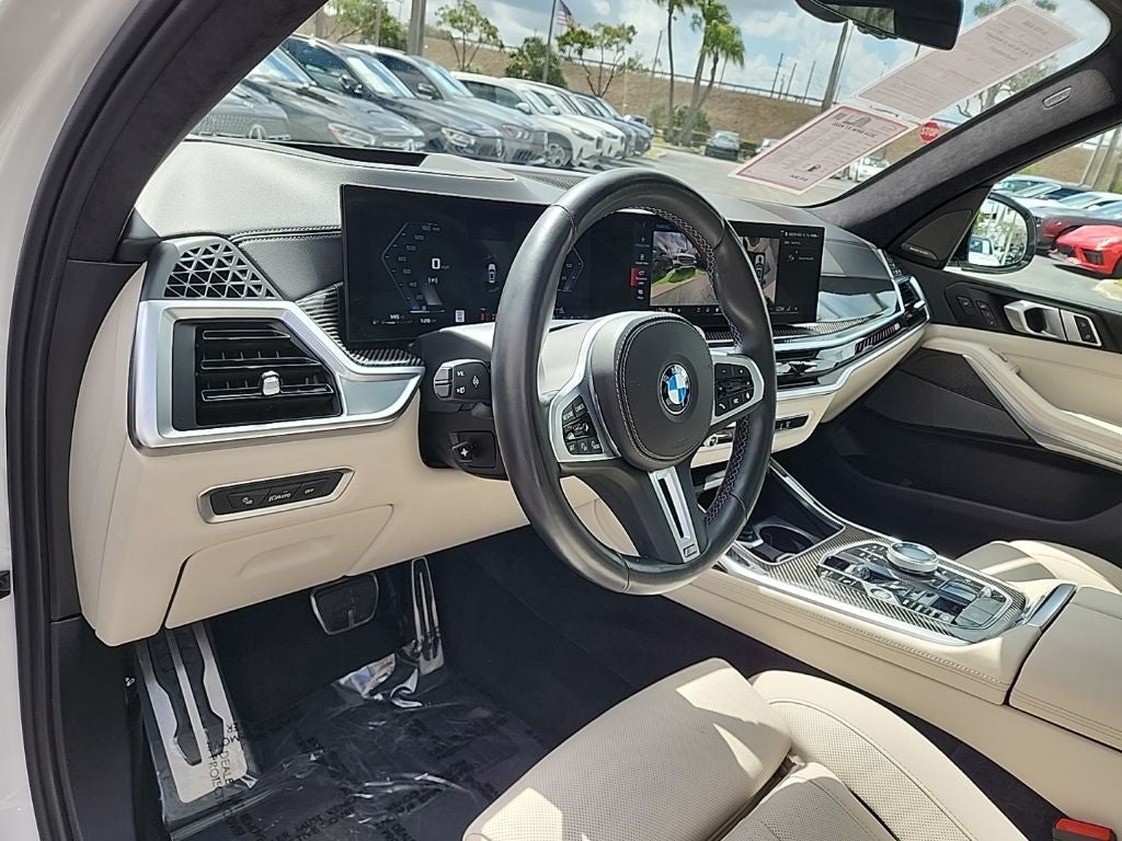 2024 BMW X7 M60i