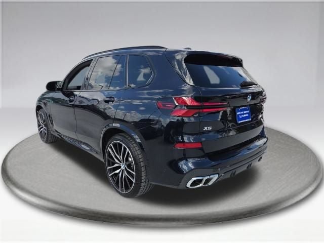 2025 BMW X5 M60i