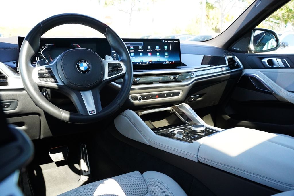 2025 BMW X6 xDrive40i