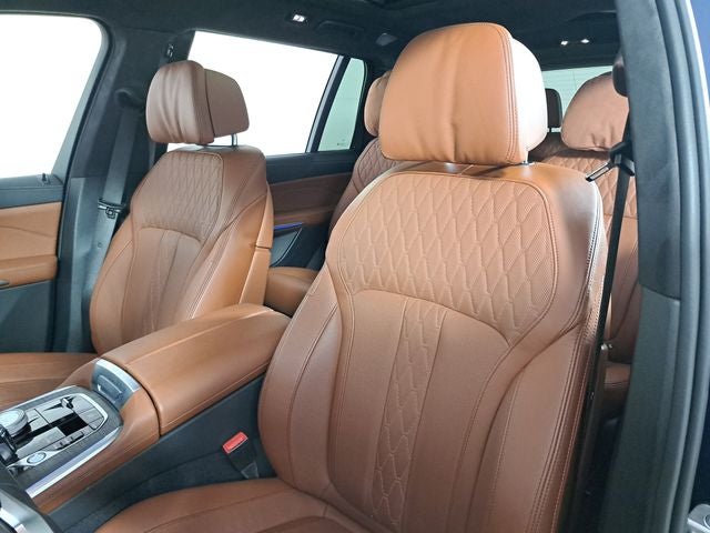 2025 BMW X7 ALPINA XB7