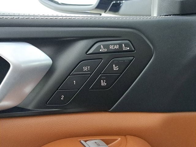 2025 BMW X7 ALPINA XB7