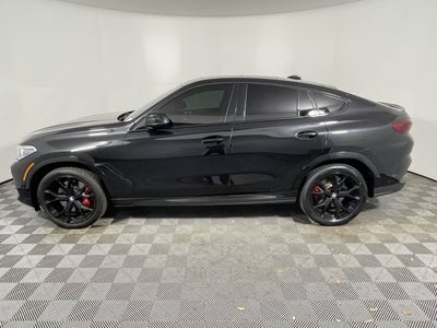 2022 BMW X6 M50i