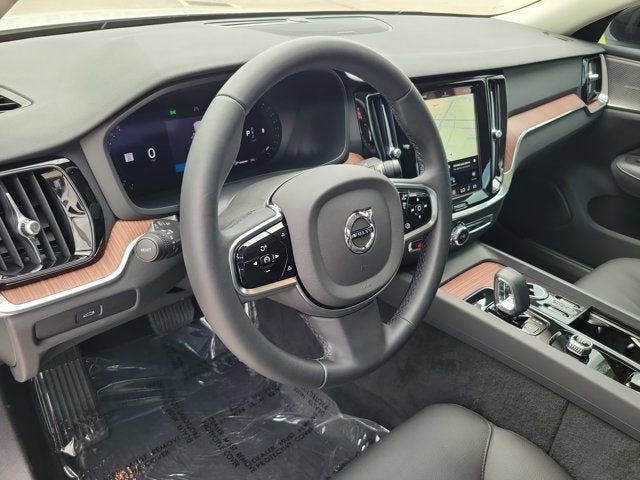 2025 Volvo S60 B5 Plus