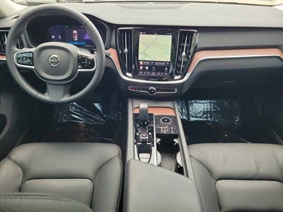 2025 Volvo S60 B5 Plus