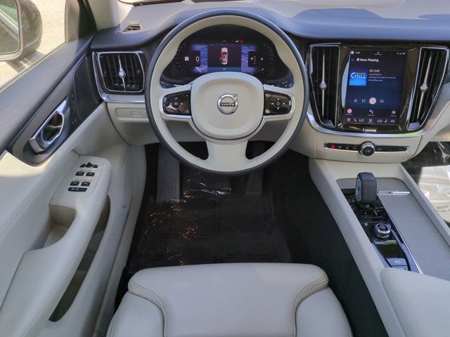 2023 Volvo S60 Ultimate Bright Theme