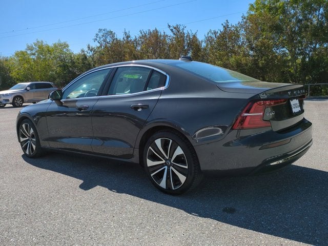 2023 Volvo S60 Ultimate Bright Theme