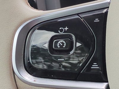 2024 Volvo S60 Core Dark Theme