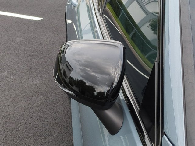 2024 Volvo S60 Plus Dark Theme