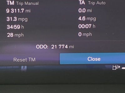 2024 Volvo S60 Plus Dark Theme