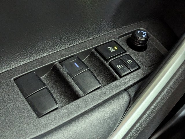 2025 Toyota Corolla Cross Hybrid SE