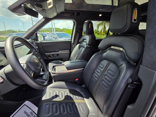 2024 Rivian R1S Adventure