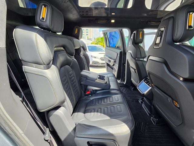 2024 Rivian R1S Adventure