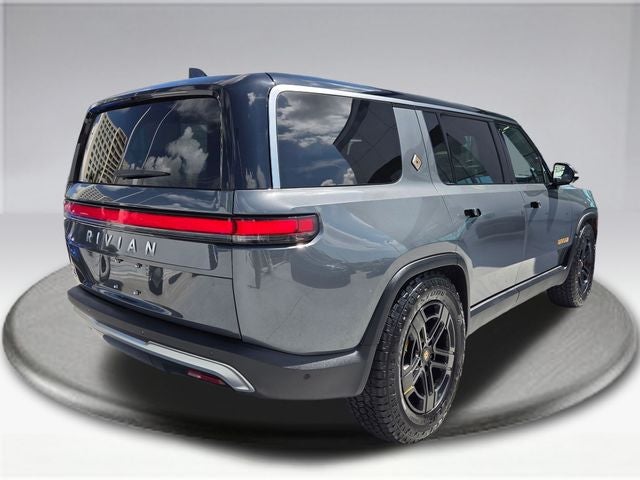 2024 Rivian R1S Adventure