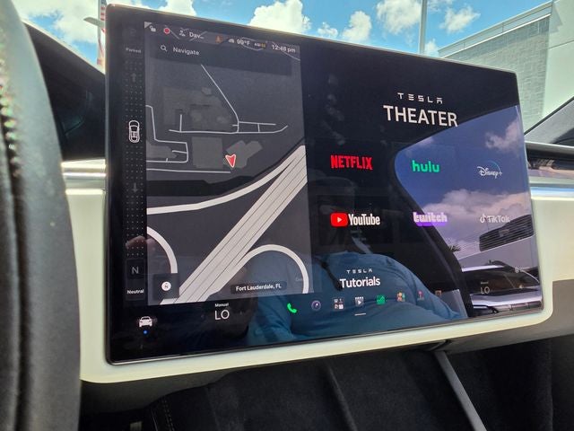 2022 Tesla Model X Plaid