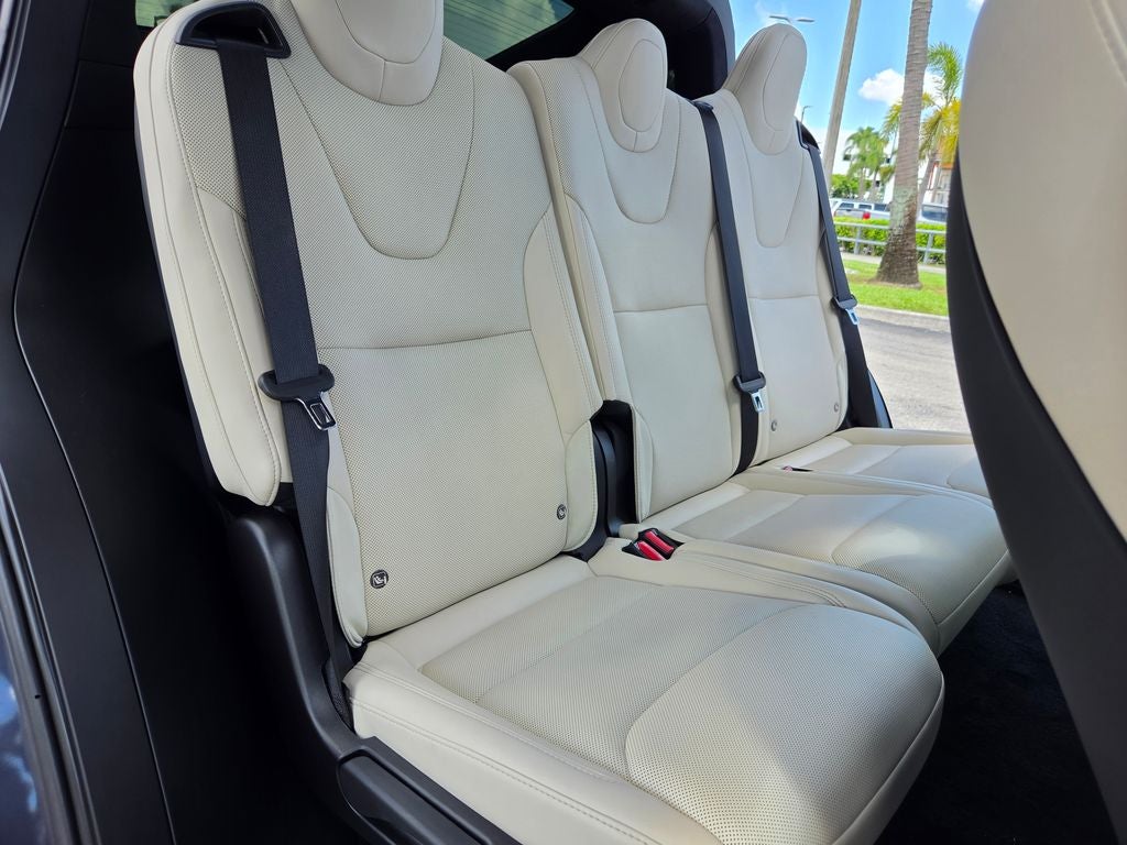2023 Tesla Model X Standard Range