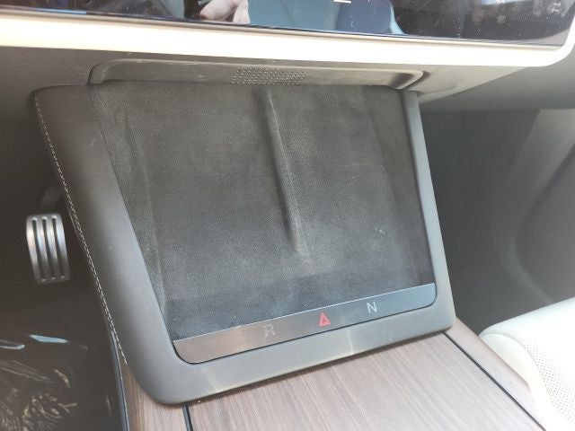 2022 Tesla Model X Base