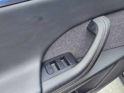 2022 Tesla Model X Base