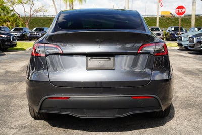 2024 Tesla Model Y Long Range