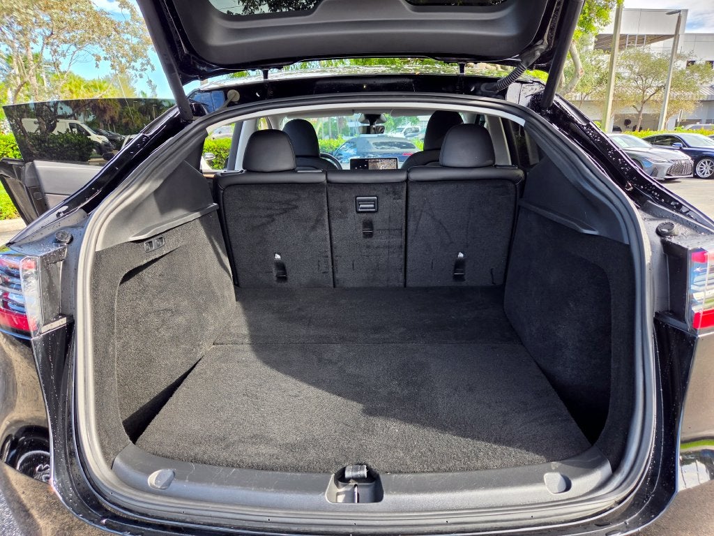 2024 Tesla Model Y Performance