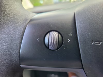 2024 Tesla Model Y Performance