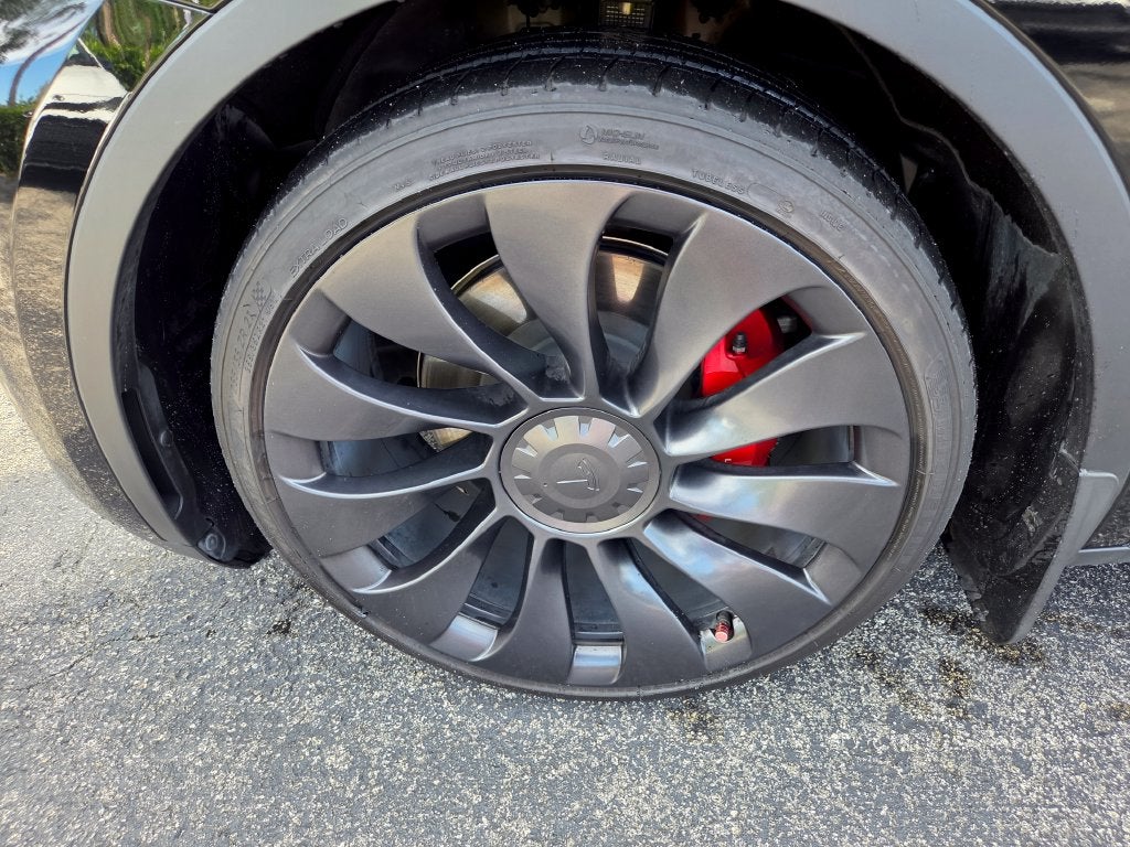 2024 Tesla Model Y Performance