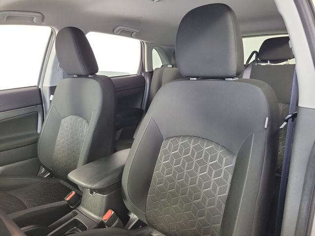 2025 Mitsubishi Outlander Sport 2.0 ES