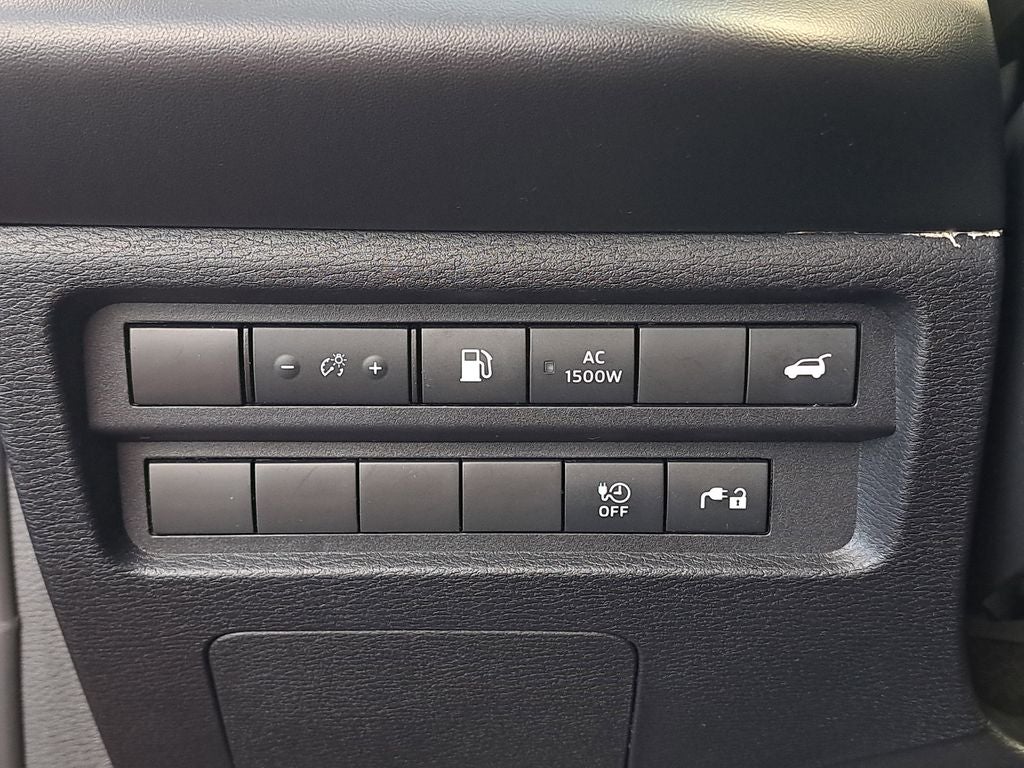 2023 Mitsubishi Outlander PHEV 40th Anniversary